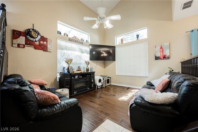1541 Tillman Falls Avenue, Las Vegas, NV 89183