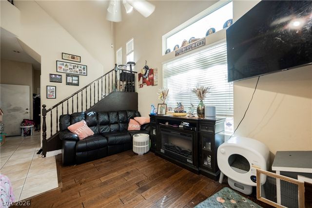 1541 Tillman Falls Avenue, Las Vegas, NV 89183