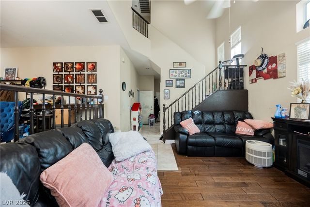 1541 Tillman Falls Avenue, Las Vegas, NV 89183