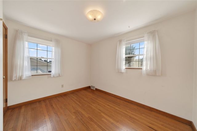 98 Pennsylvania Blvd., Monessen, PA 15062