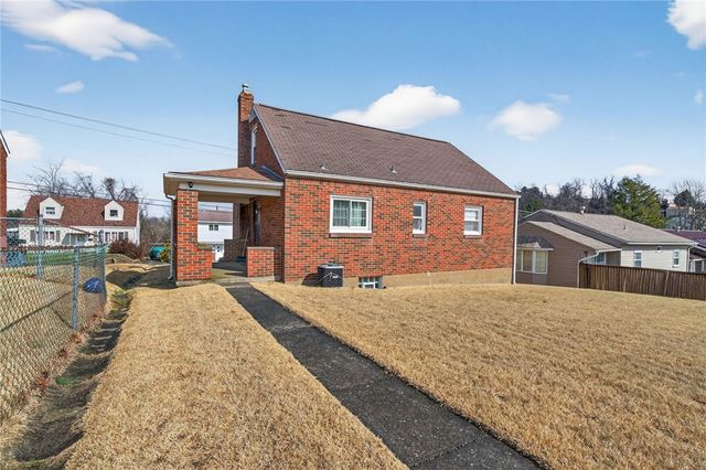 98 Pennsylvania Blvd., Monessen, PA 15062