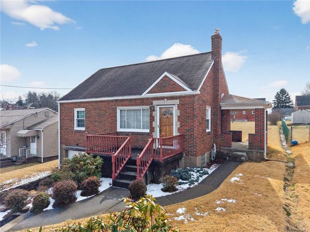 98 Pennsylvania Blvd., Monessen, PA 15062