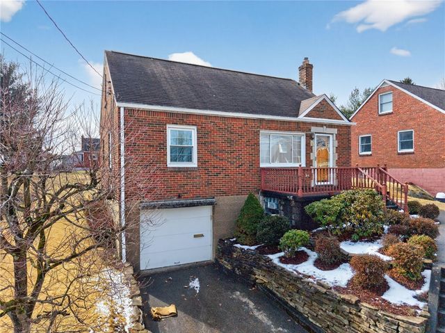 98 Pennsylvania Blvd., Monessen, PA 15062