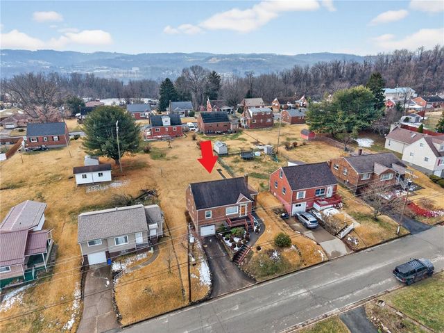 98 Pennsylvania Blvd., Monessen, PA 15062