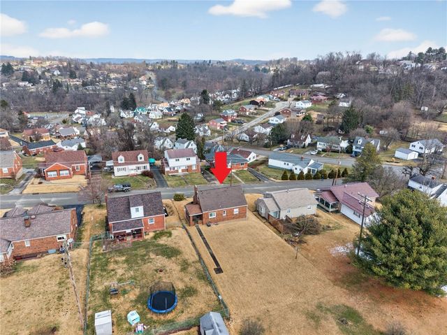 98 Pennsylvania Blvd., Monessen, PA 15062