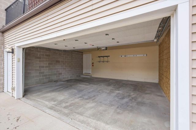 304 N VAN BUREN STREET, Green Bay, WI 54301