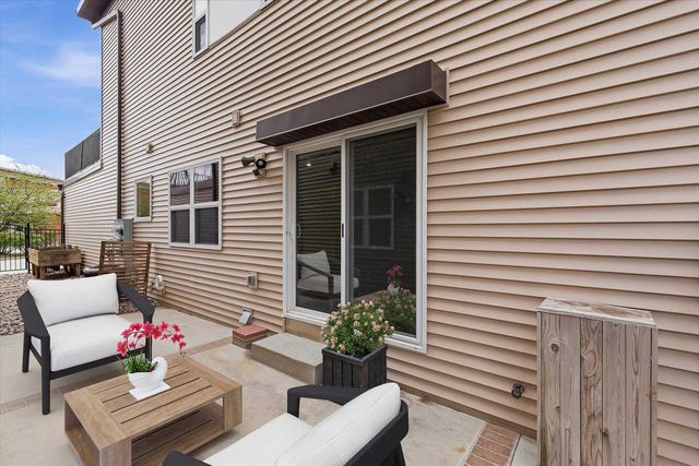 304 N VAN BUREN STREET, Green Bay, WI 54301