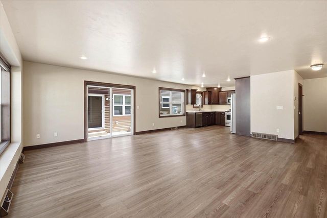 304 N VAN BUREN STREET, Green Bay, WI 54301