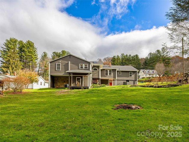 74 & 76 Park Drive, Waynesville, NC 28786