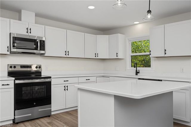 7962 Sylvan Road, Liberty, NC 27298