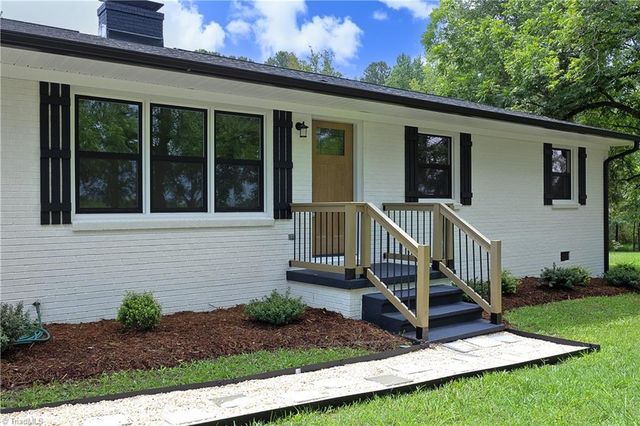 7962 Sylvan Road, Liberty, NC 27298