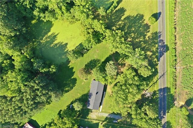 7962 Sylvan Road, Liberty, NC 27298