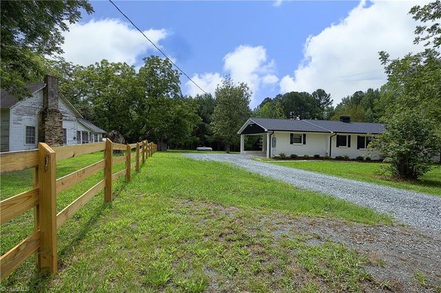 7962 Sylvan Road, Liberty, NC 27298