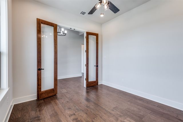 815 Evergreen Way, Nevada, TX 75173