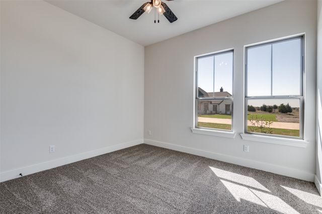 815 Evergreen Way, Nevada, TX 75173