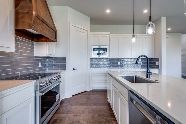 815 Evergreen Way, Nevada, TX 75173