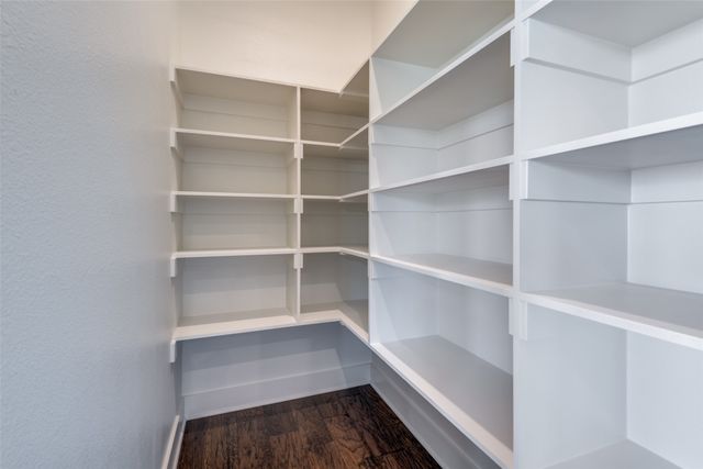 815 Evergreen Way, Nevada, TX 75173