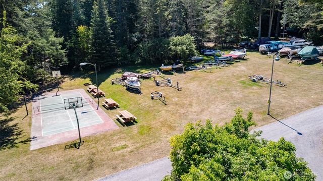 1354 Chinook Way, Center Island, WA 98221