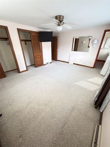 6078 Great Dane Dr, Bethel Park, PA 15102