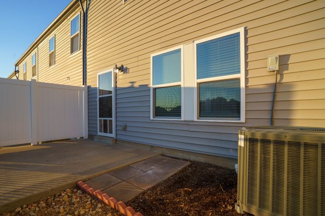 523 Stovall Ln, Columbia, TN 38401