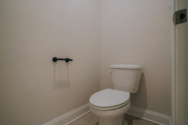 523 Stovall Ln, Columbia, TN 38401