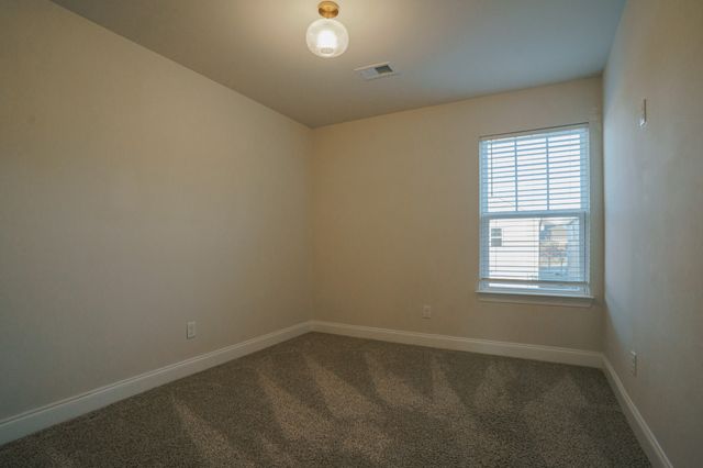 523 Stovall Ln, Columbia, TN 38401