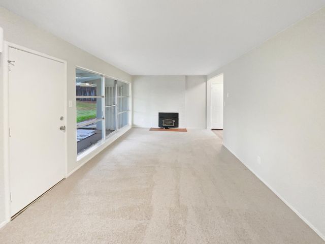 8255 Oahu Dr, Fair Oaks, CA 95628