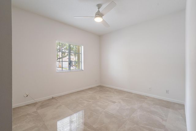 2285 Windjammer Way, West Palm Beach, FL 33411