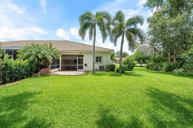 2285 Windjammer Way, West Palm Beach, FL 33411