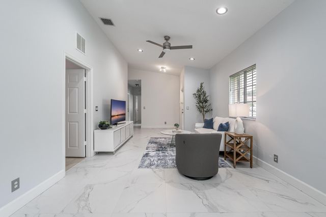 2285 Windjammer Way, West Palm Beach, FL 33411