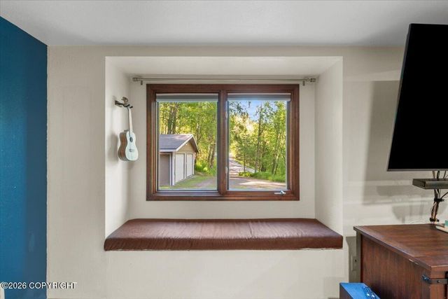19246 Sullins Drive, Chugiak, AK 99567