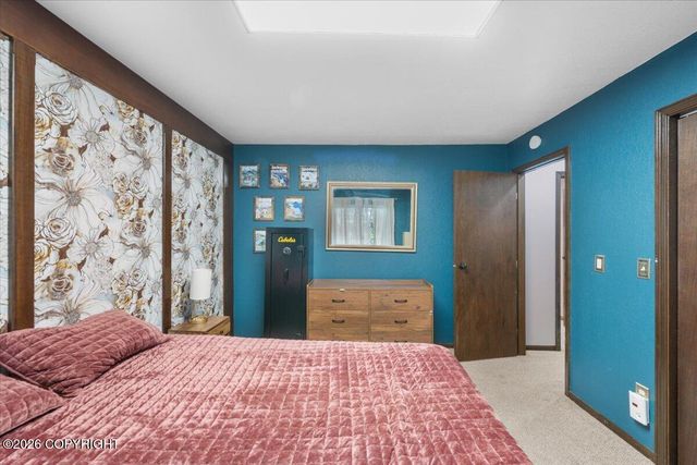 19246 Sullins Drive, Chugiak, AK 99567