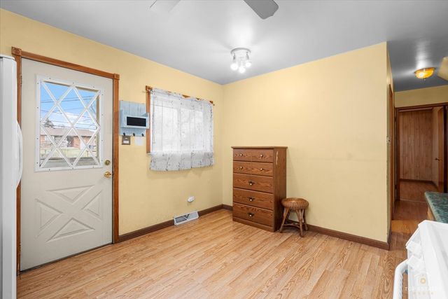 128 S Michigan Avenue, Addison, IL 60101