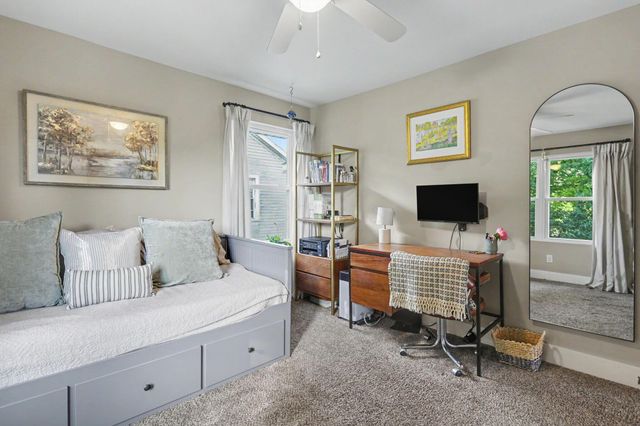 1084 S Champion Avenue, Columbus, OH 43206