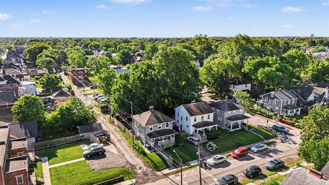 1084 S Champion Avenue, Columbus, OH 43206
