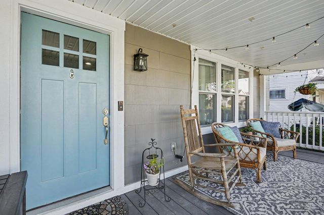 1084 S Champion Avenue, Columbus, OH 43206