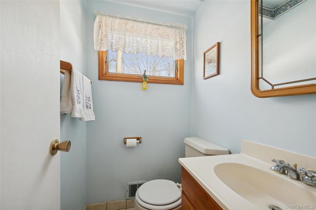 37 Ashland Drive, Kings Park, NY 11754