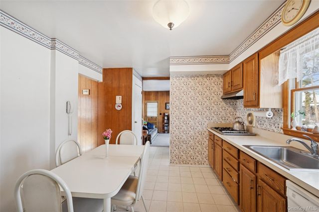 37 Ashland Drive, Kings Park, NY 11754