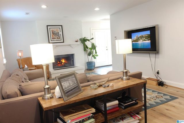 400 MERRY HILL ROAD, Sterrett, AL 35147