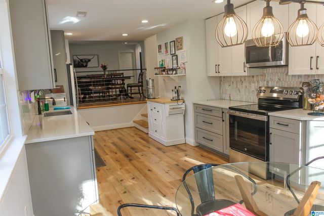 400 MERRY HILL ROAD, Sterrett, AL 35147