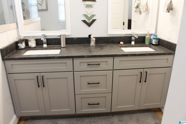 400 MERRY HILL ROAD, Sterrett, AL 35147