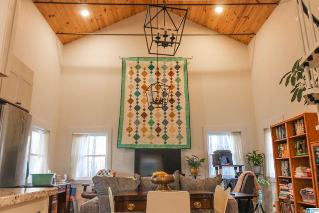 400 MERRY HILL ROAD, Sterrett, AL 35147