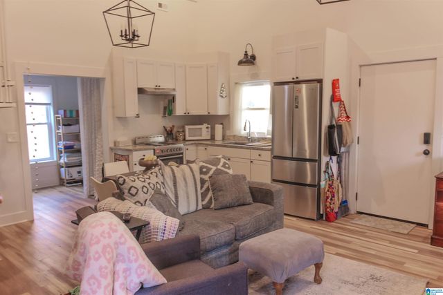 400 MERRY HILL ROAD, Sterrett, AL 35147