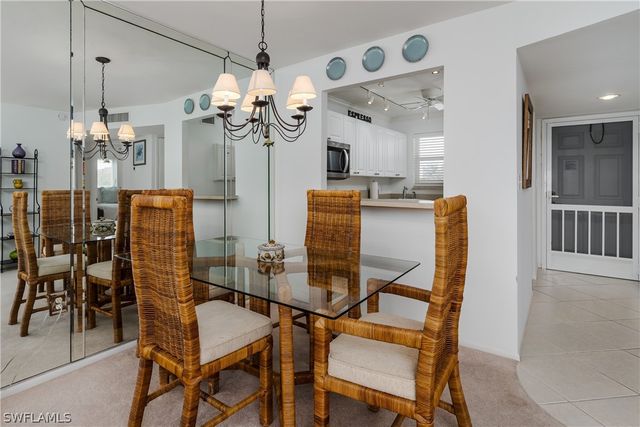 100 Forest Lakes BLVD 201, Naples, FL 34105