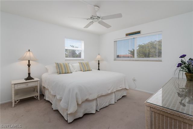 100 Forest Lakes BLVD 201, Naples, FL 34105