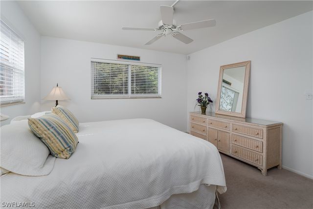 100 Forest Lakes BLVD 201, Naples, FL 34105