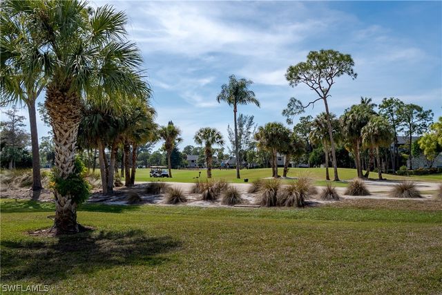 100 Forest Lakes BLVD 201, Naples, FL 34105