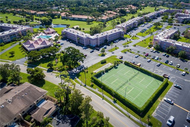 100 Forest Lakes BLVD 201, Naples, FL 34105