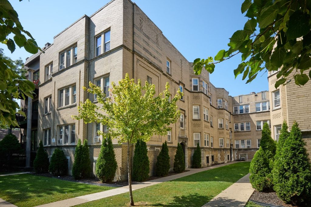 6322 N Albany Avenue 1W, Chicago, IL 60659
