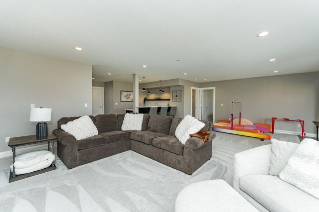 5044 Riley Lane SW, Rochester, MN 55902